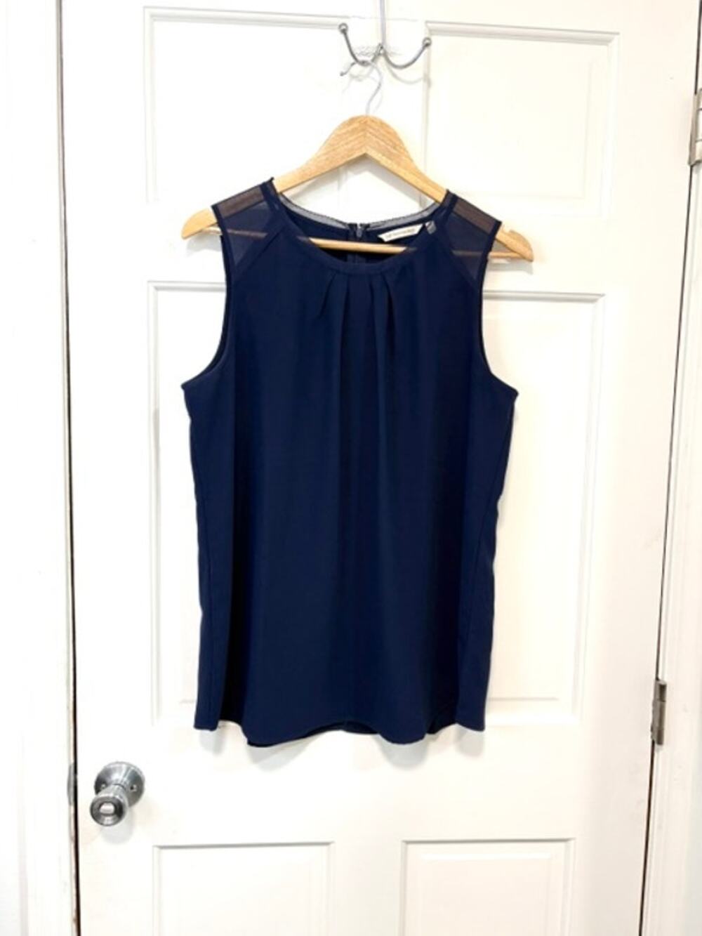 Soft Surroundings Navy Blue Sleeveless Top Size M Mesh Yoke Pleated Tunic Tank
